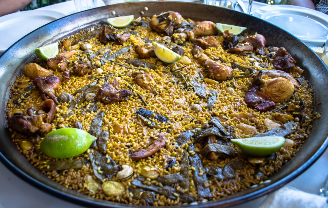 Paella_valenciana_01